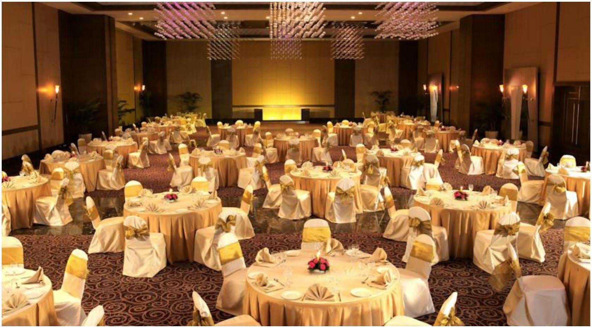The Retreat & Convention Centre होटल