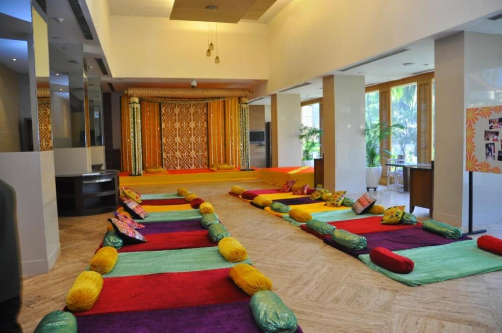 होटल The Retreat & Convention Centre 5*
